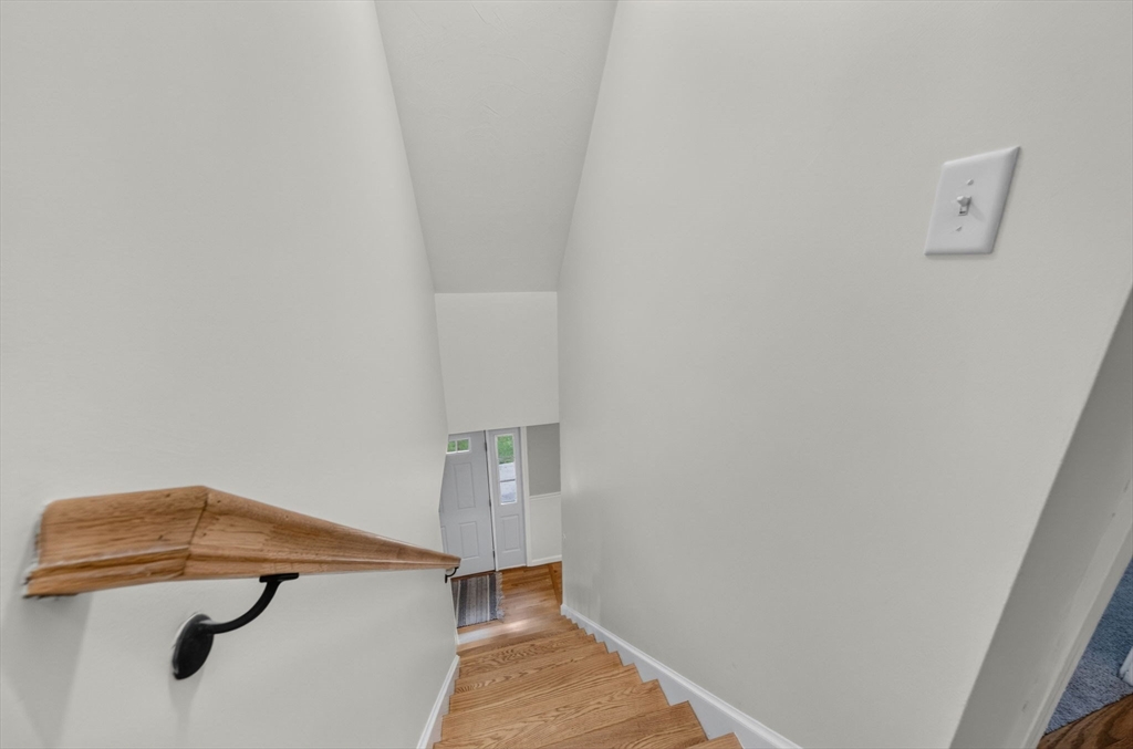 888 Walnut Plain Road Rochester, MA 02770 - Photo 27 of 42 Gallery Image 27