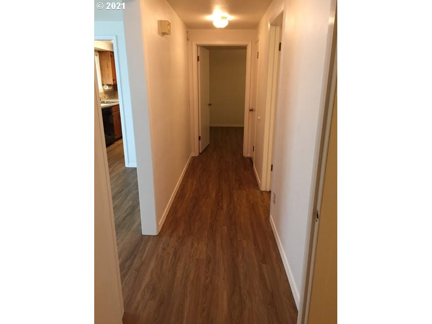 2905 Harlow Road Eugene, OR 97401 - Photo 23 of 30 Gallery Image 23