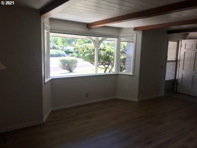 2905 Harlow Road Eugene, OR 97401 - Photo 4 of 30 Gallery Image 4