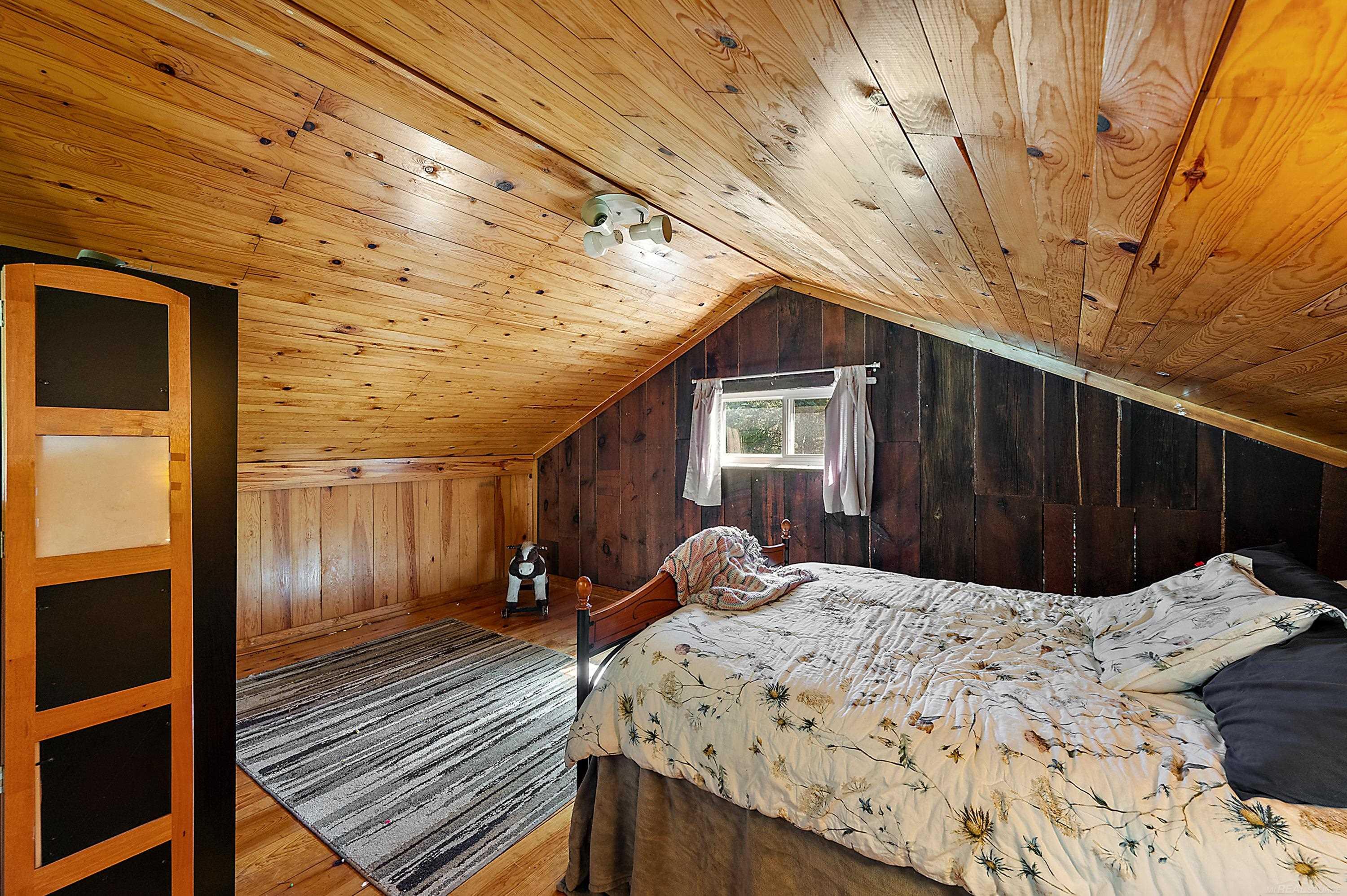 149 East Hunters Creek Road Lapeer, MI 48446 - Photo 45 of 71 50215016-7687a499-2cdb-432f-900e-42164a810a9d.JPG