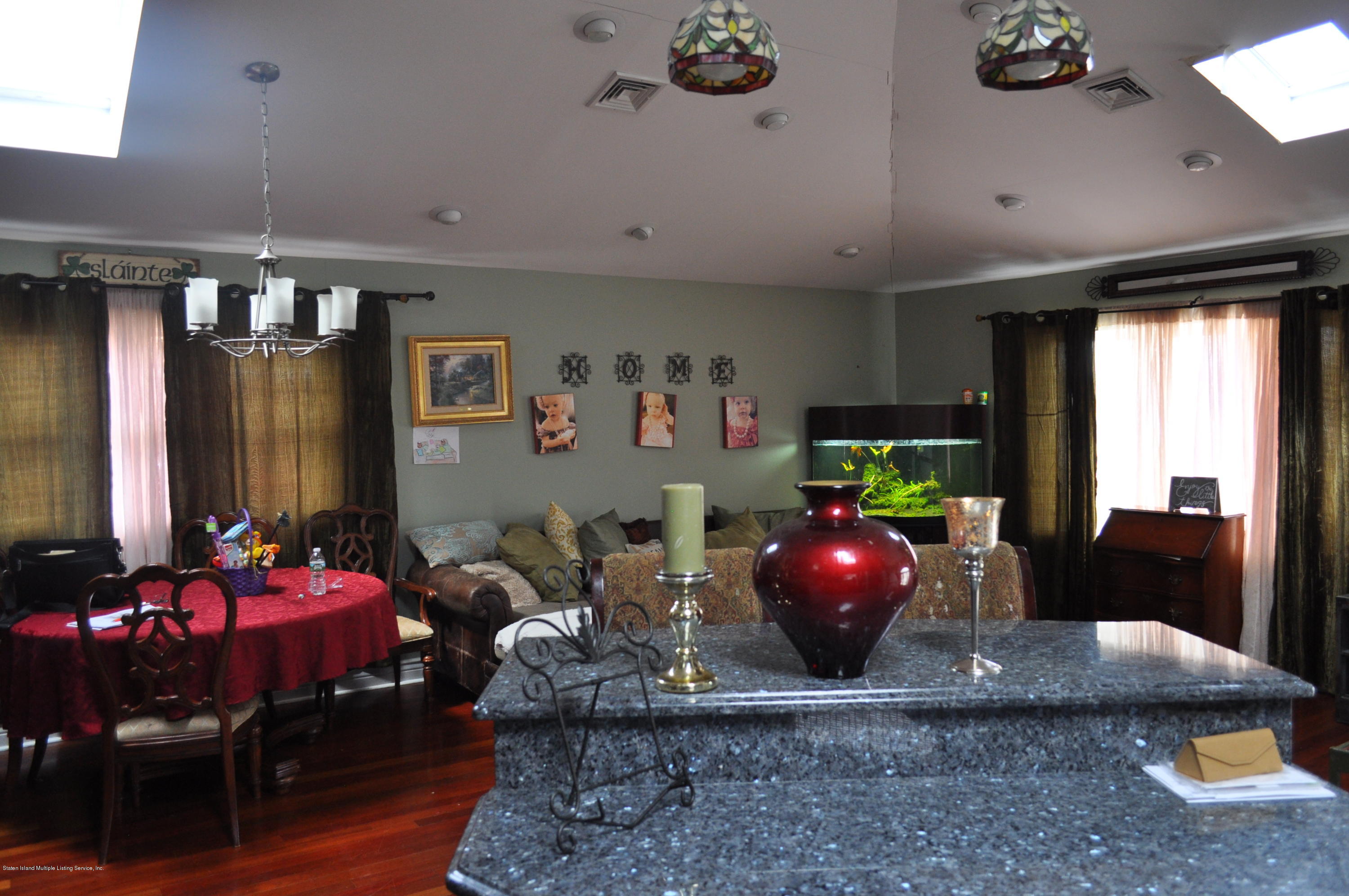 646 Rathbun Avenue Staten Island, NY 10312 - Photo 4 of 9 004
