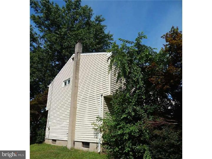 357 Coldspring Road Southampton, PA 18966 - Photo 19 of 22 Exterior Side