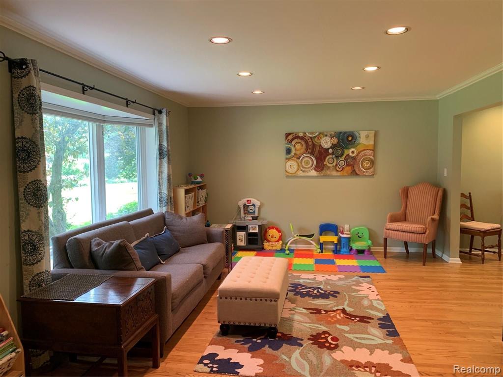 35033 Old Timber Road Farmington Hills, MI 48331 - Photo 18 of 44
