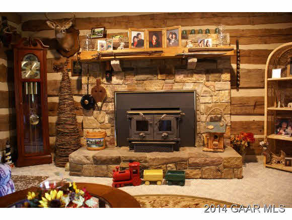 2679 Shutterlee Mill Road Staunton, VA 24401 - Photo 11 of 34 a view of living room with furniture