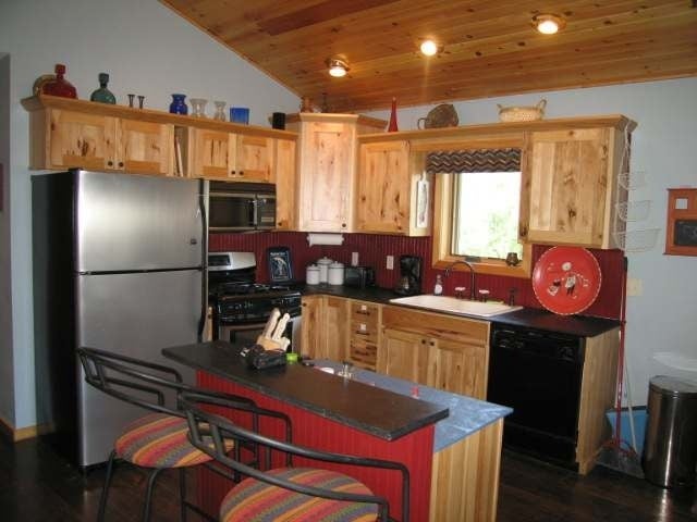 1757 Meta Lake Road Eagle River, WI 54521 - Photo 9 of 18 Gallery Image 9