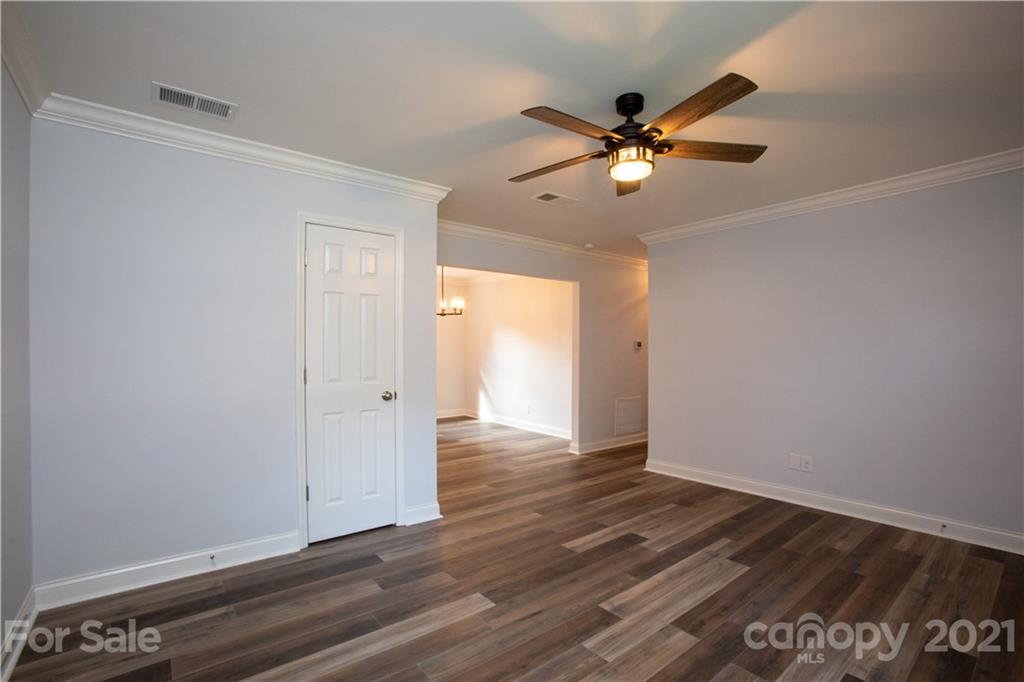319 Clearbrook Road Matthews, NC 28105 - Photo 25 of 35 Gallery Image 25