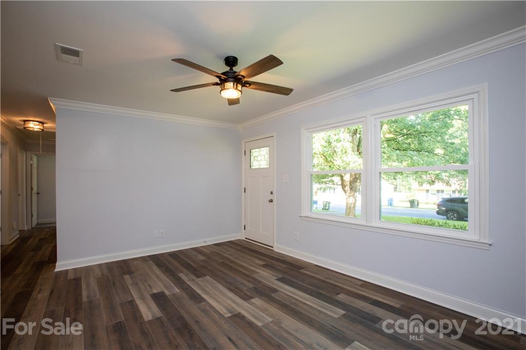 319 Clearbrook Road Matthews, NC 28105 - Photo 26 of 35 Gallery Image 26