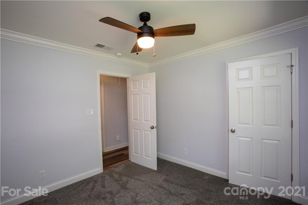 319 Clearbrook Road Matthews, NC 28105 - Photo 30 of 35 Gallery Image 30