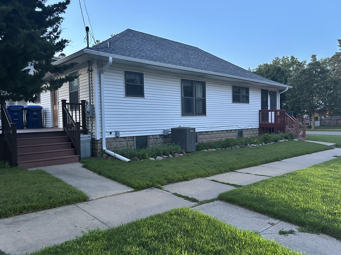 803 North 9th Street DeKalb, IL 60115 - Photo 28 of 29