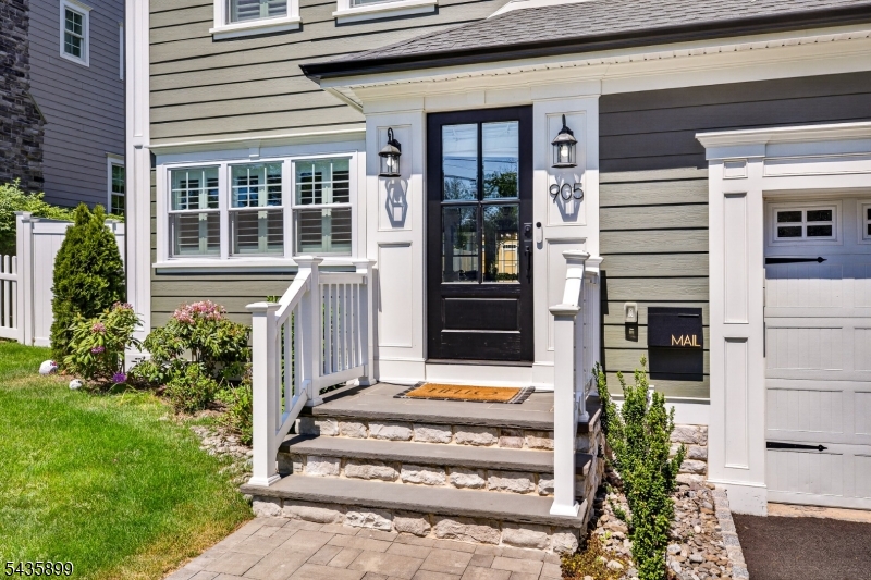 905 Harding Street Westfield, NJ 07090 - Photo 6 of 43