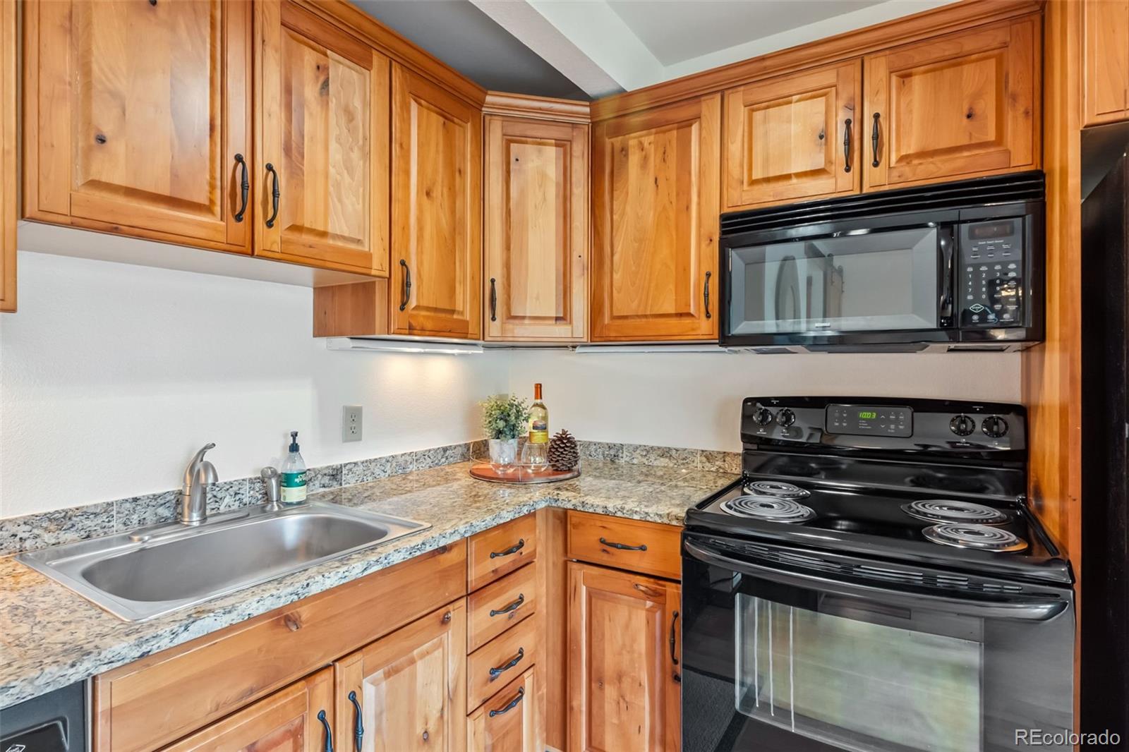 180 Evergreen Road, Unit 202 Dillon, CO 80435 - Photo 9 of 38