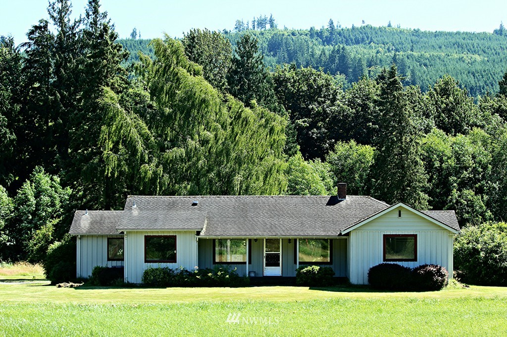 4541 Deming Road Deming, WA 98247 - Photo 1 of 22