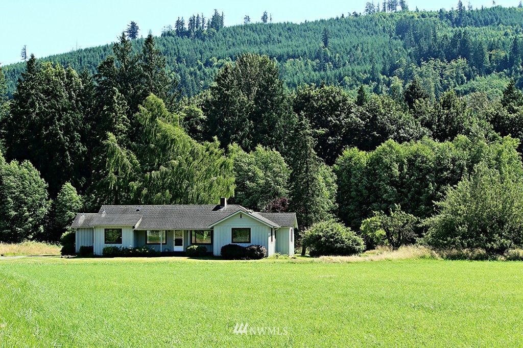 4541 Deming Road Deming, WA 98247 - Photo 6 of 22