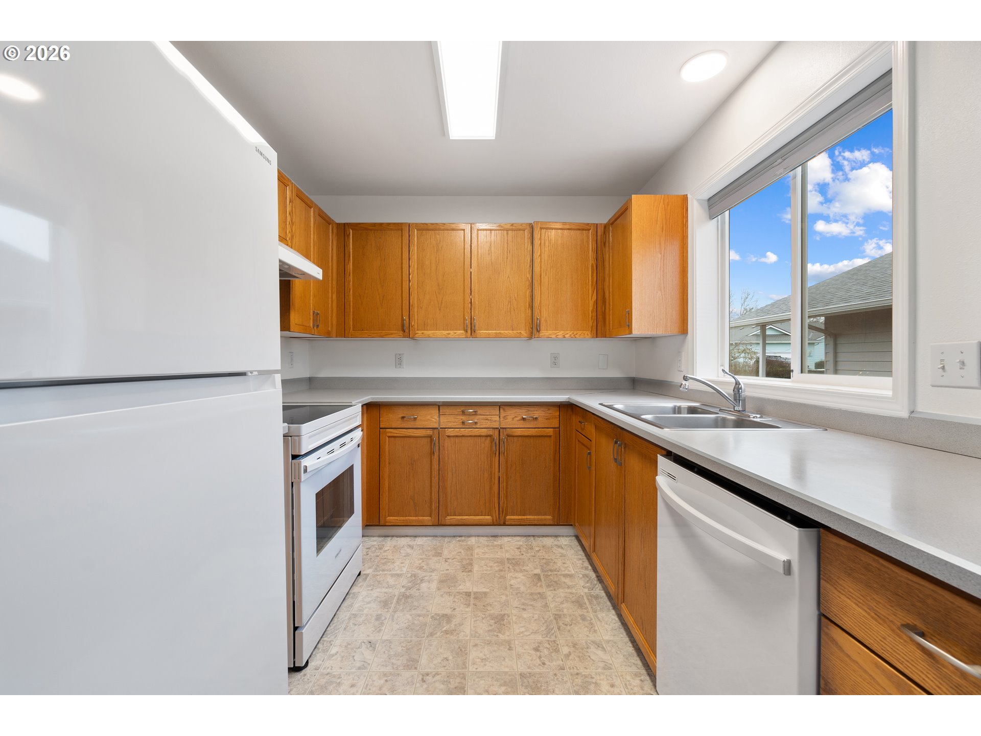 4875 Southwest Aster Street Corvallis, OR 97333 - Photo 17 of 44 Kitchen