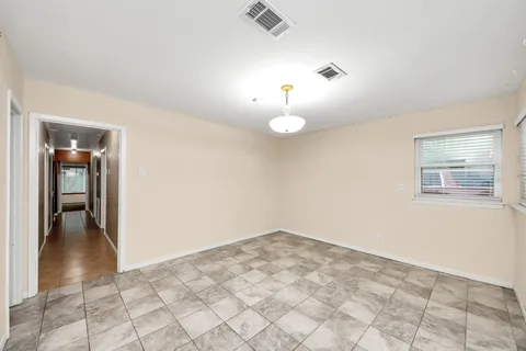 $390,000 | 10318 Knoboak Drive, Houston, TX 77043