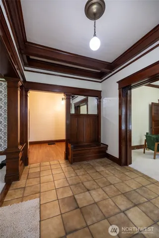 $675,000 | 1011 Caveness Drive, Centralia, WA 98531