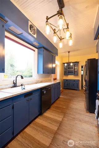 $675,000 | 1011 Caveness Drive, Centralia, WA 98531