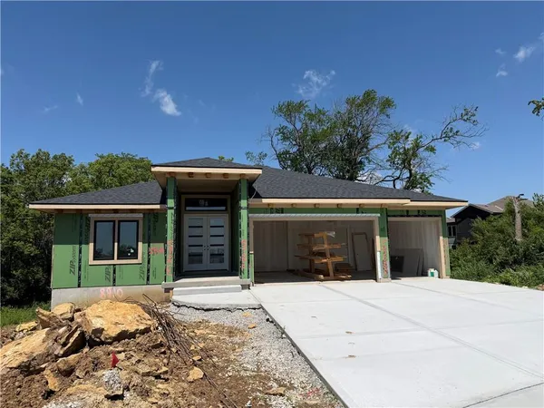 $989,900 | 8910 Ginger Street, Lenexa, KS 66227
