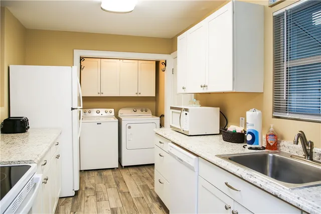 $2,125 | 1000 Sea Island Road, Unit 9, St. Simons Island, GA 31522