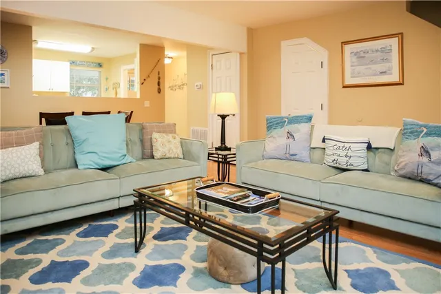 $2,125 | 1000 Sea Island Road, Unit 9, St. Simons Island, GA 31522