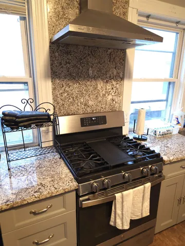 $749,900 | 729 Pine Street, Manchester, NH 03104