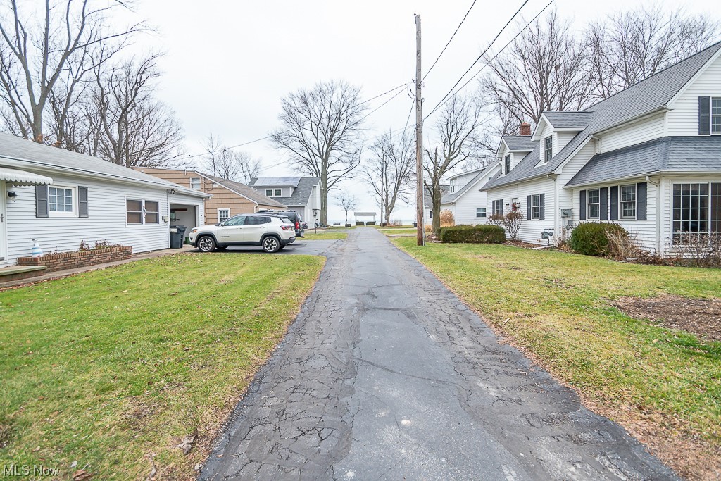 5 Pleasantview Vermilion, OH 44089 - Photo 29 of 37 View of road