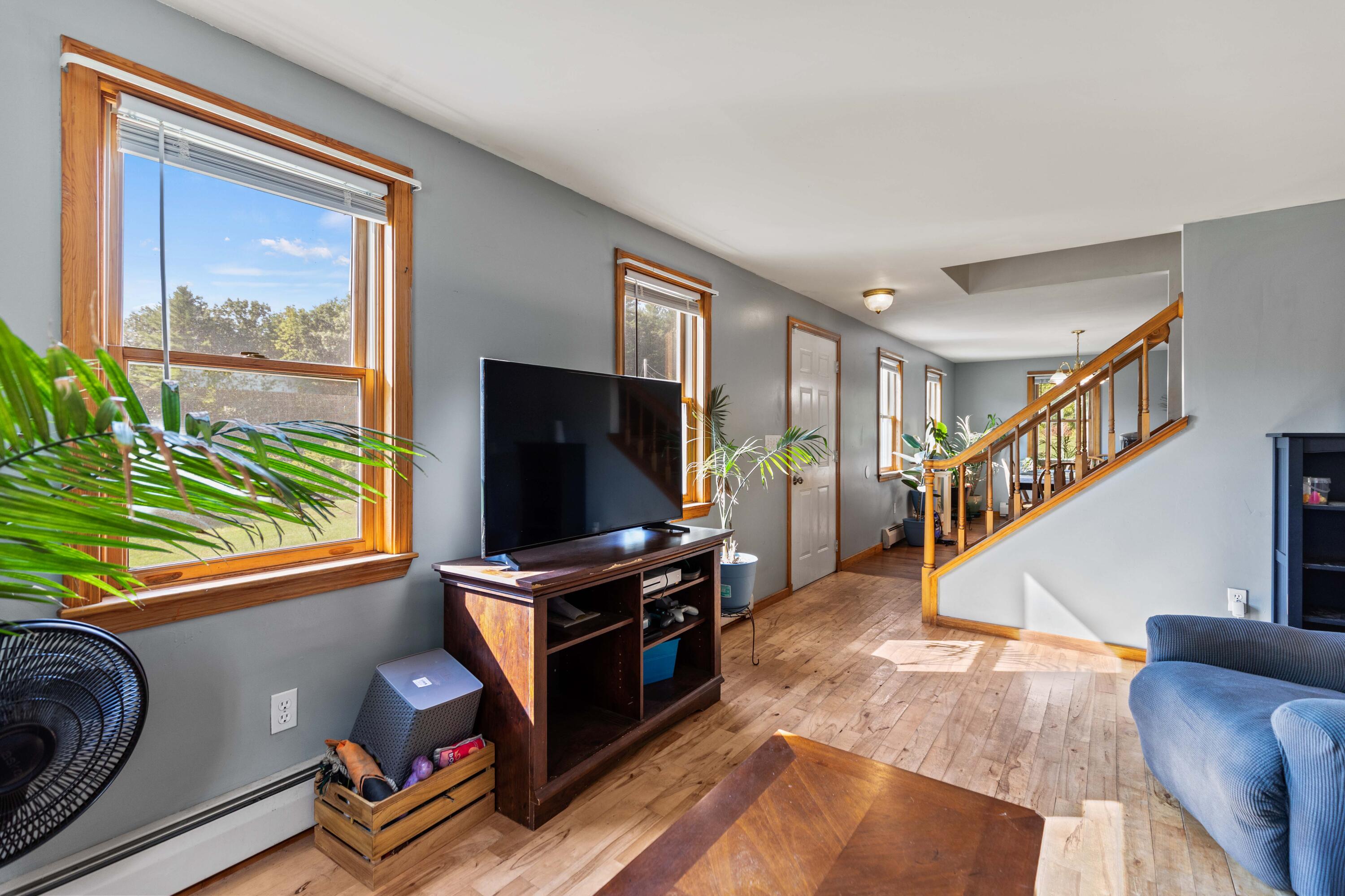 127 Sunset Road Springvale, ME 04083 - Photo 12 of 34 127 Sunset Springvale009