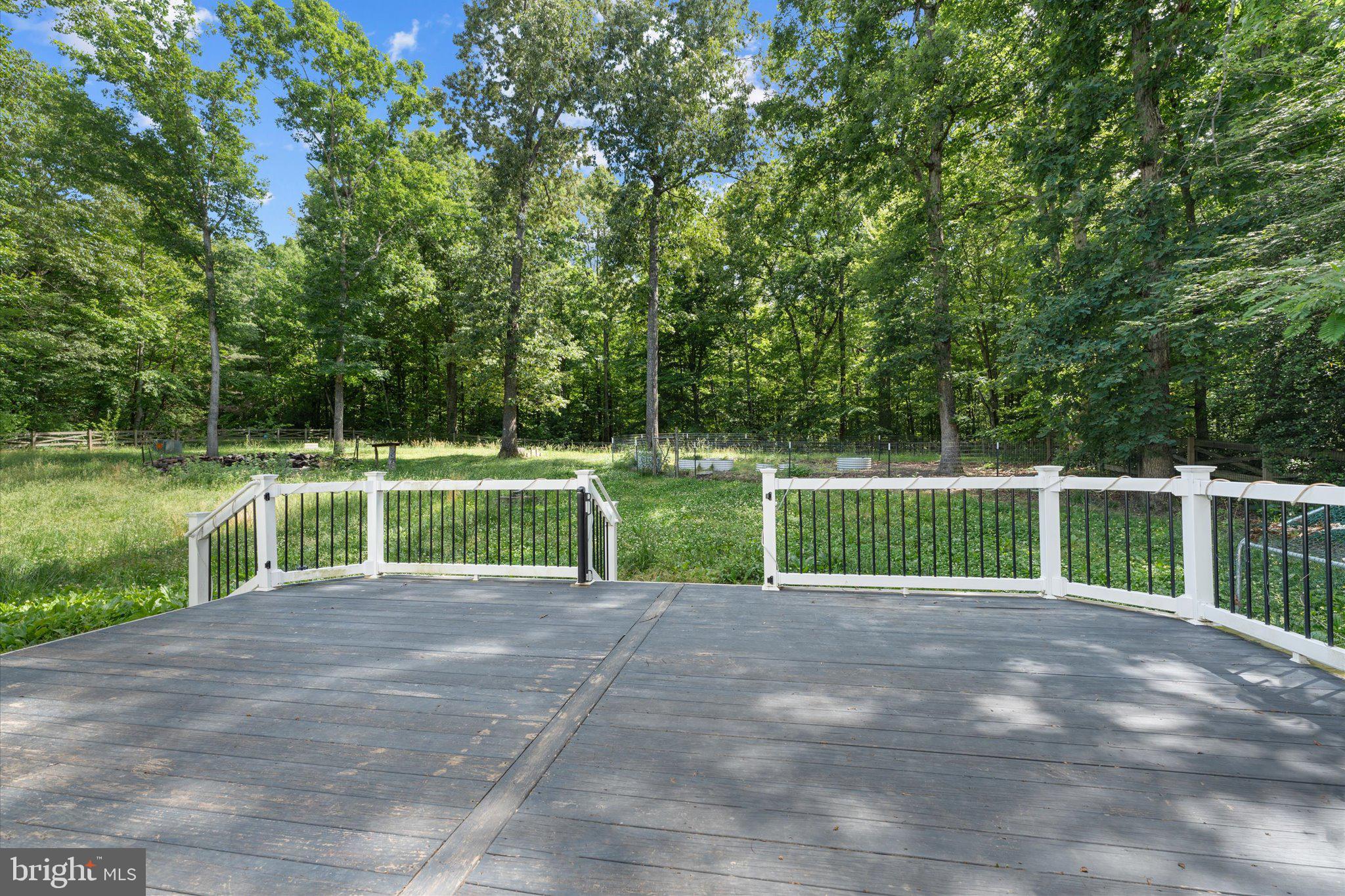 8047 Counselor Road Manassas, VA 20112 - Photo 45 of 55 The perfect space for outdoor dining and grilling