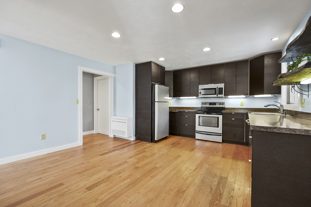6 Angels Way Hopkinton, MA 01748 - Photo 11 of 41 Gallery Image 11