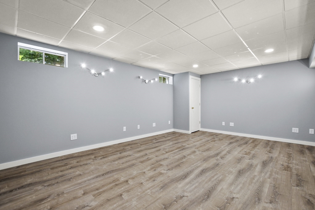 6 Angels Way Hopkinton, MA 01748 - Photo 17 of 41 Gallery Image 17