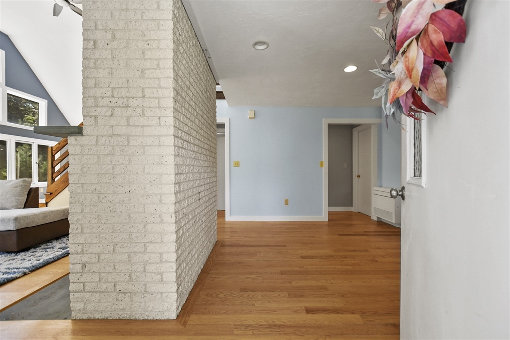 6 Angels Way Hopkinton, MA 01748 - Photo 9 of 41 Gallery Image 9