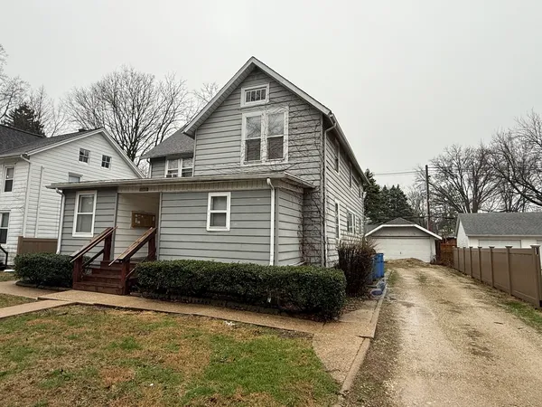 $249,900 | 1013 West Church Street, Champaign, IL 61821