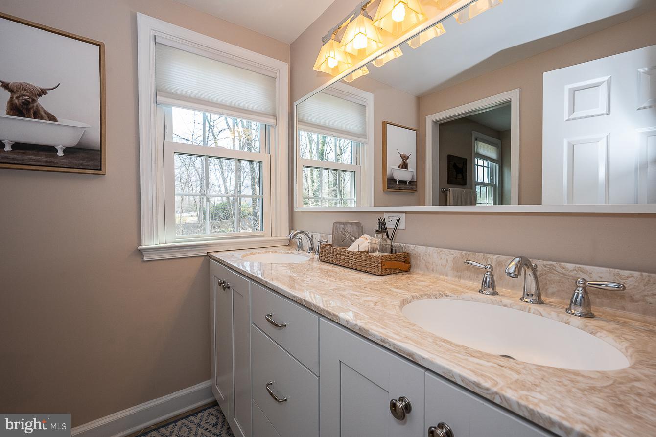 24 Northwoods Road Wayne, PA 19087 - Photo 31 of 56 Hall Full Bathroom on second floor