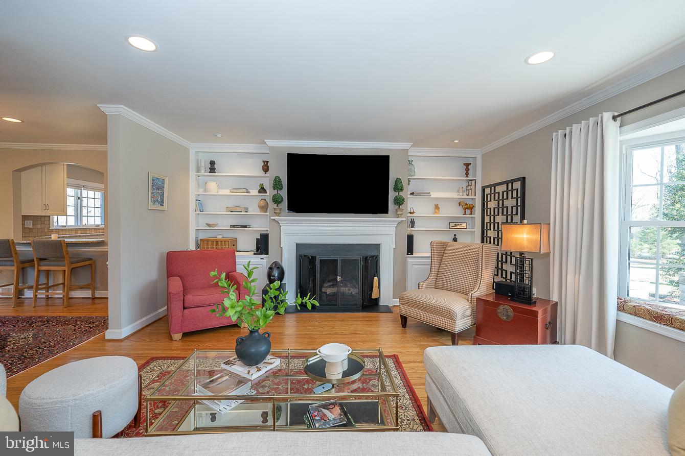 24 Northwoods Road Wayne, PA 19087 - Photo 5 of 56 Fire Place between built in bookcases