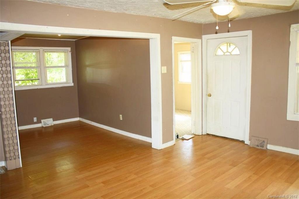 100 Fred Holcombe Road Mars Hill, NC 28754 - Photo 4 of 22 Gallery Image 4