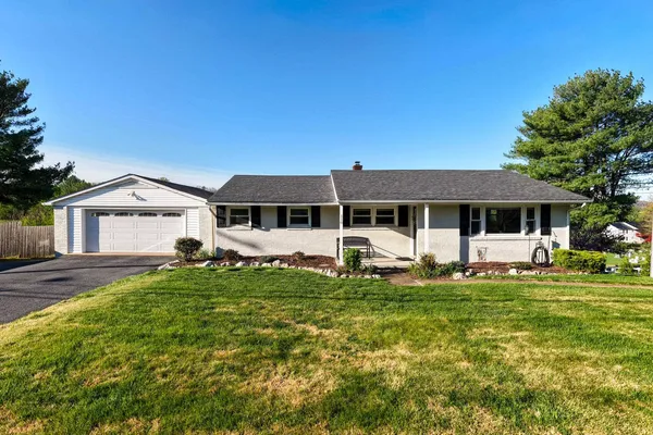 $375,000 | 110 Oakwood Drive, Bridgewater, VA 22812