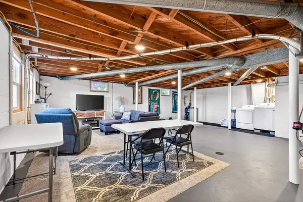 a view of a garden with a tree