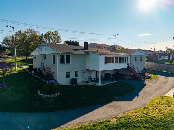 $375,000 | 110 Oakwood Drive, Bridgewater, VA 22812