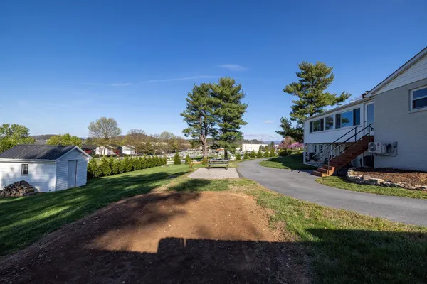 $375,000 | 110 Oakwood Drive, Bridgewater, VA 22812