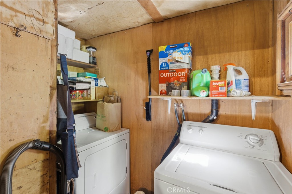 815 Cottage Grove Road Lake Arrowhead, CA 92352 - Photo 19 of 46 a utility room with dryer and washer