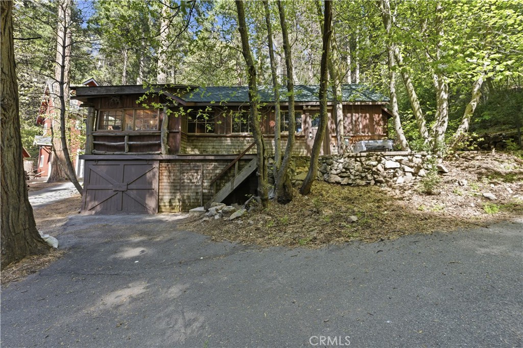 815 Cottage Grove Road Lake Arrowhead, CA 92352 - Photo 2 of 46 a view of outdoor space