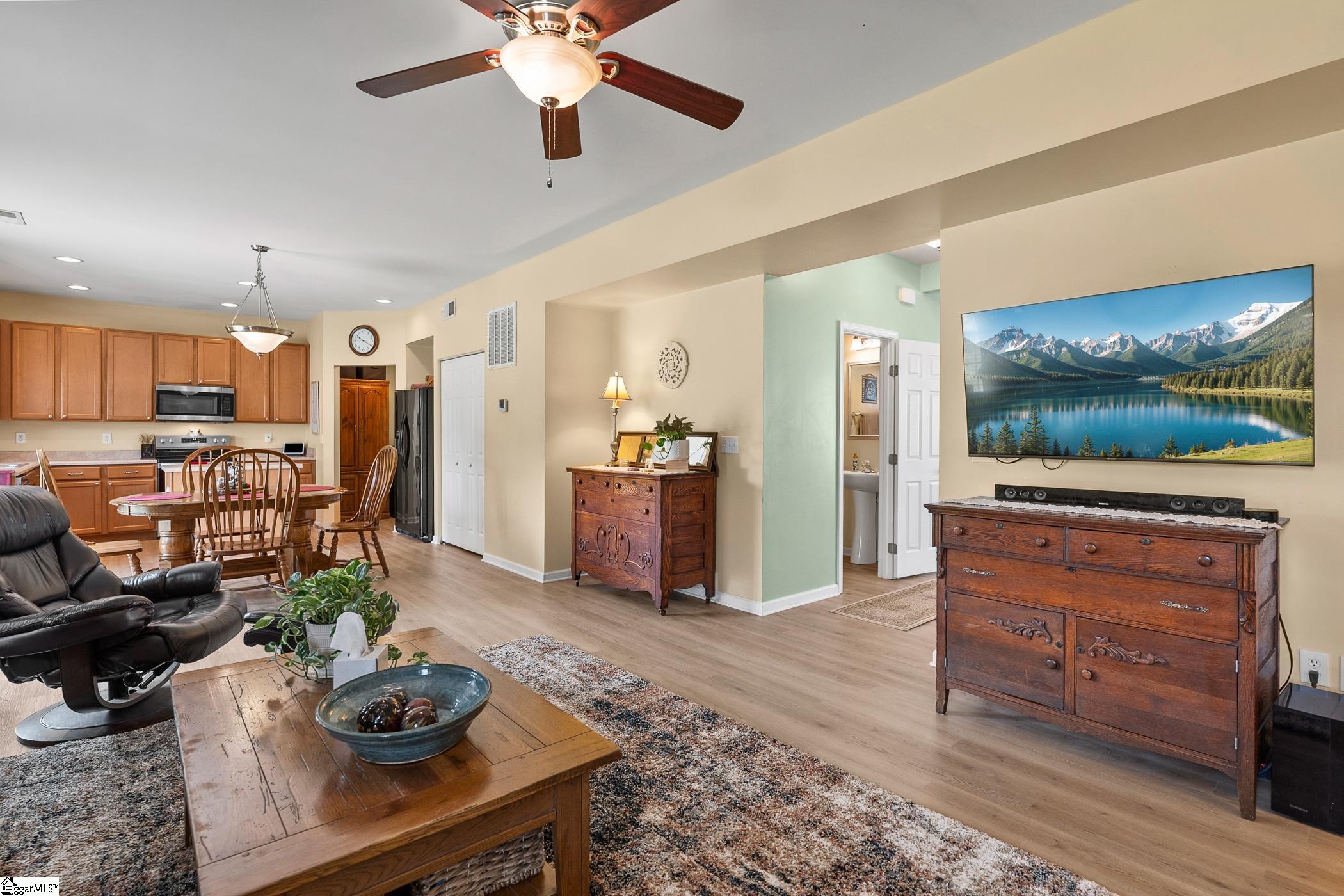 105 Mercer Drive Simpsonville, SC 29681 - Photo 4 of 35