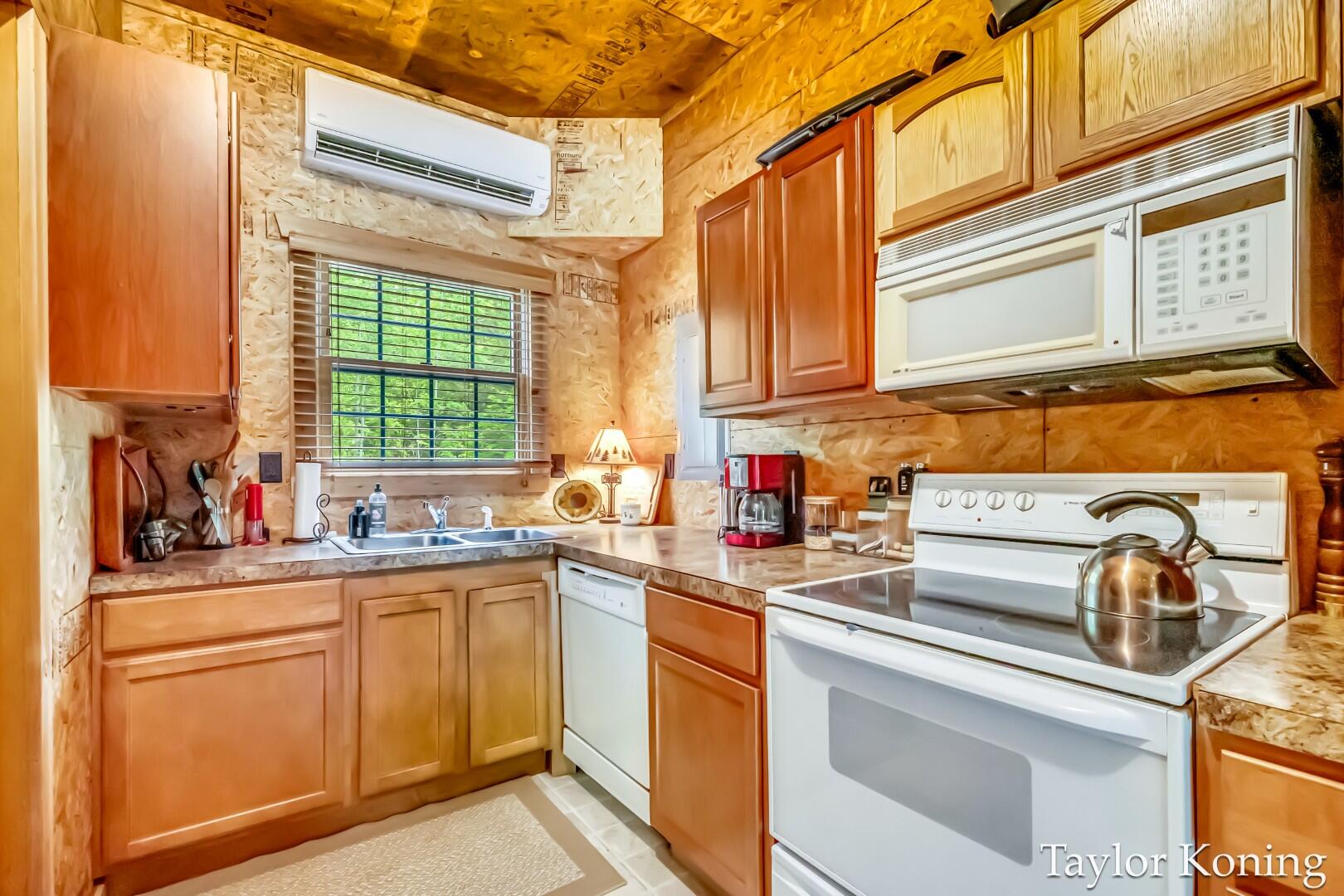 3111 North 128th Avenue Hart, MI 49420 - Photo 11 of 53 11