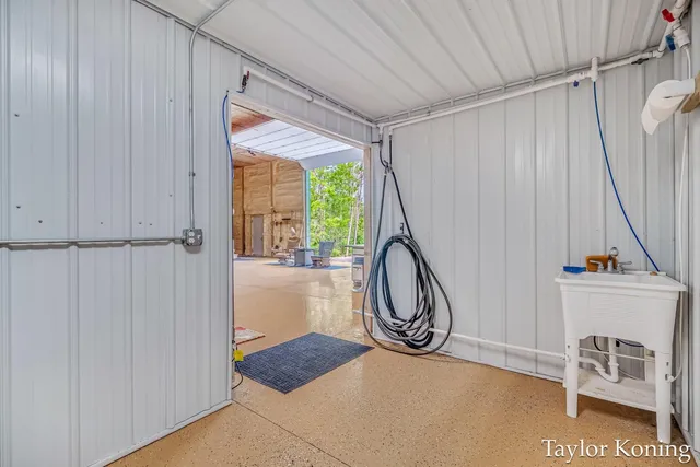 $629,900 | 3111 North 128th Avenue, Hart, MI 49420