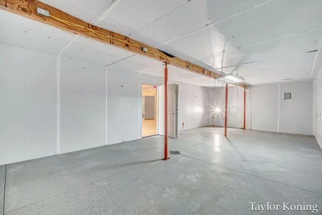 $629,900 | 3111 North 128th Avenue, Hart, MI 49420