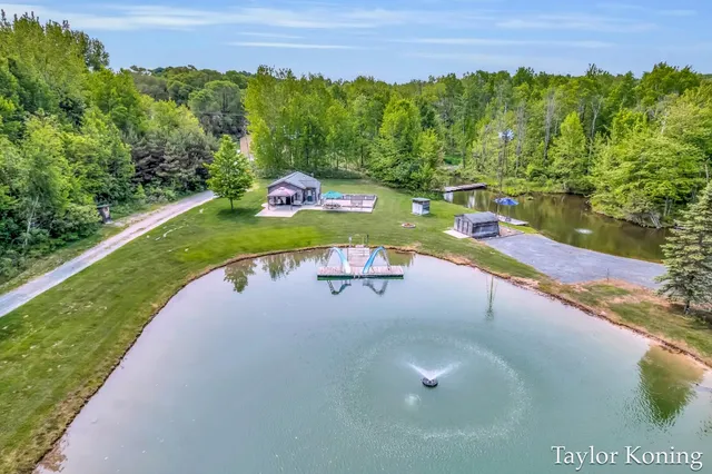 $629,900 | 3111 North 128th Avenue, Hart, MI 49420