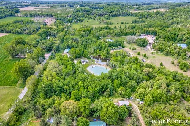 $629,900 | 3111 North 128th Avenue, Hart, MI 49420