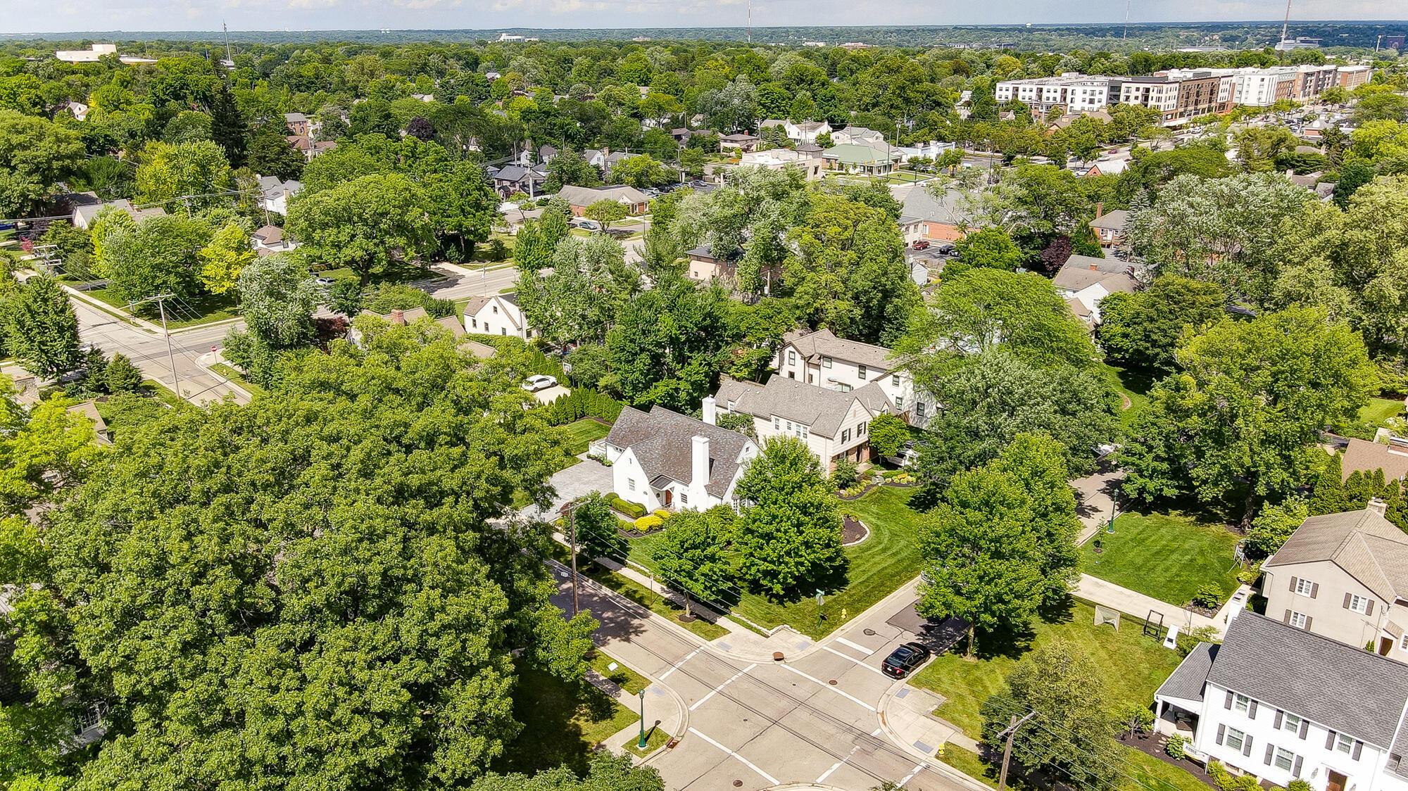 1874 Collingswood Road Upper Arlington, OH 43221 - Photo 95 of 113 003