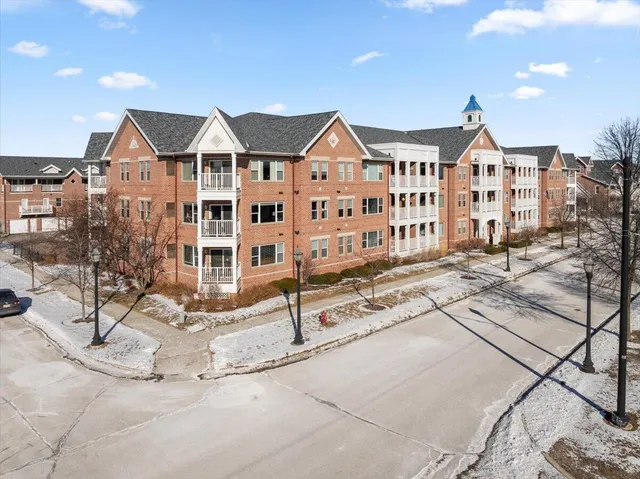 $274,900 | 316 56th Street, Unit 207, Kenosha, WI 53140