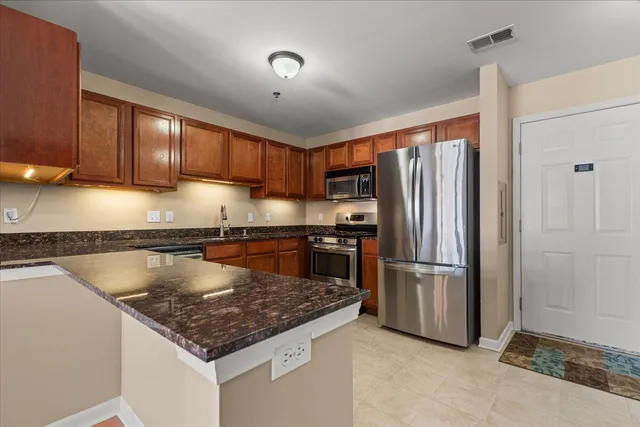 $274,900 | 316 56th Street, Unit 207, Kenosha, WI 53140